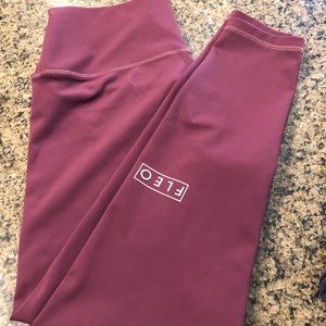 FLEO LEGGINGS